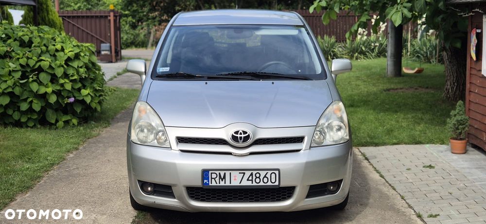 Toyota Corolla Verso - 1