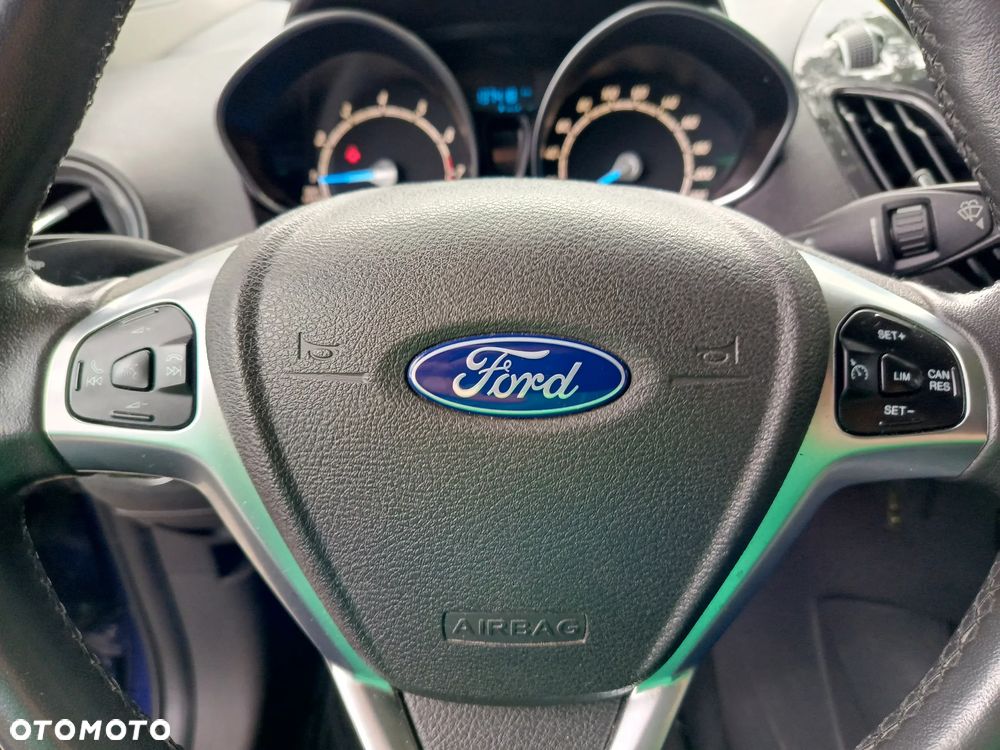 Ford Tourneo Courier 1.0 EcoBoost Titanium - 31