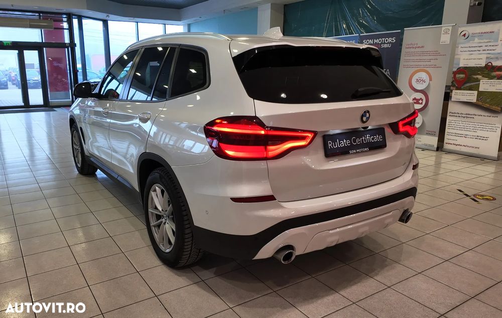 BMW X3 xDrive20i AT Advantage - 4