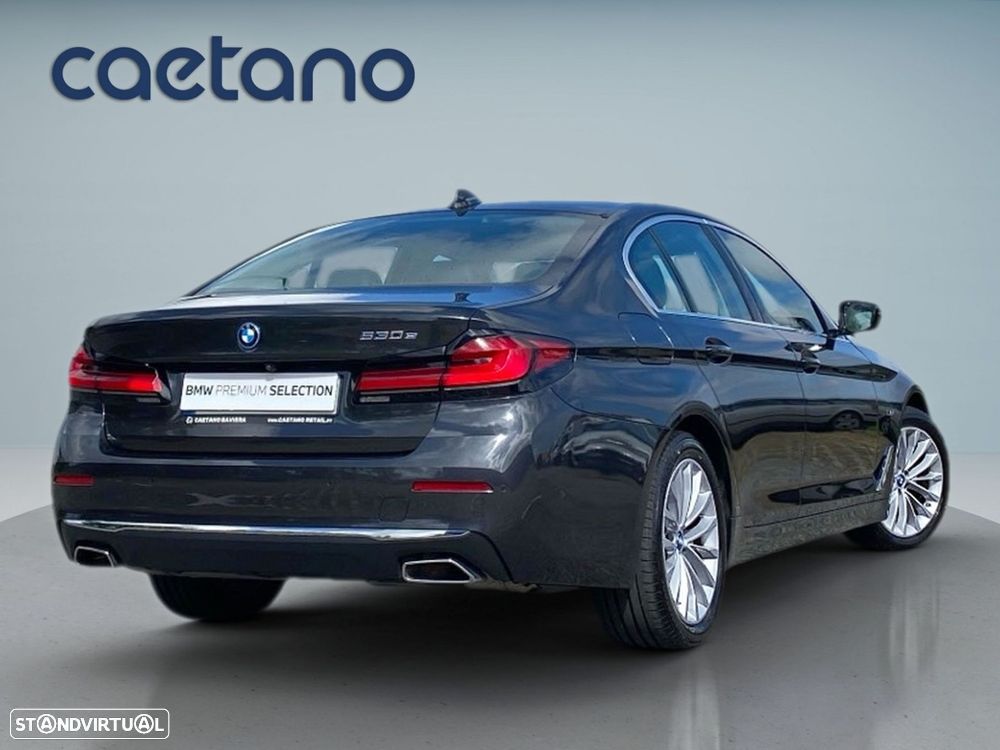 BMW 530 e Line Luxury - 2