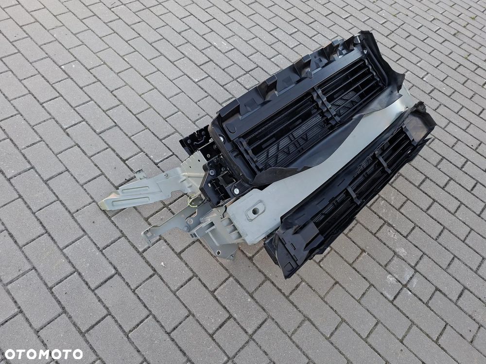 pas przod przedni belka wzmocnienie chlodnice volvo xc40 - 3
