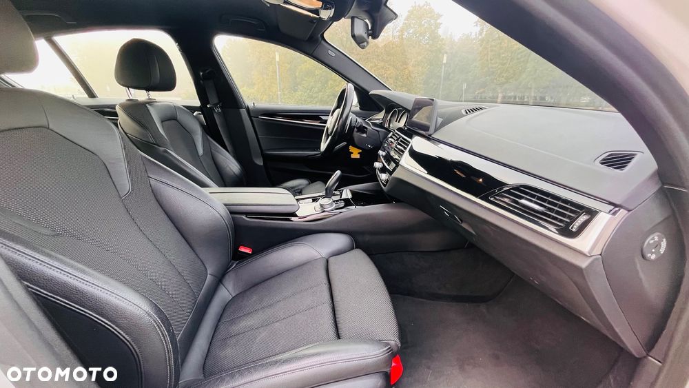 BMW Seria 5 518d - 10