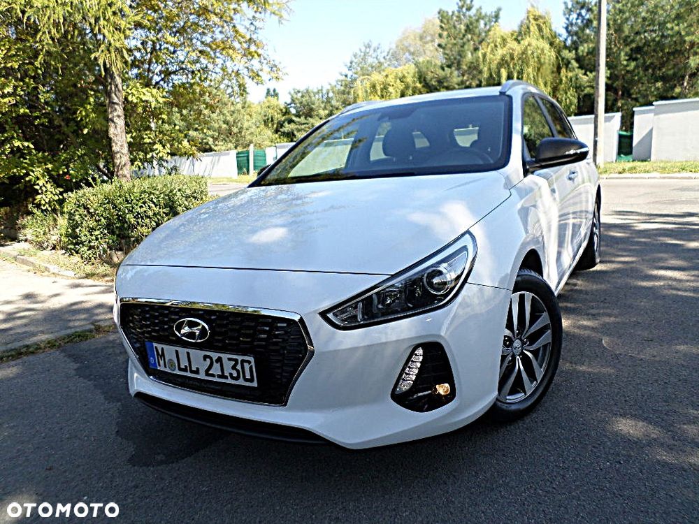 Hyundai i30 blue Kombi 1.4 Style - 1