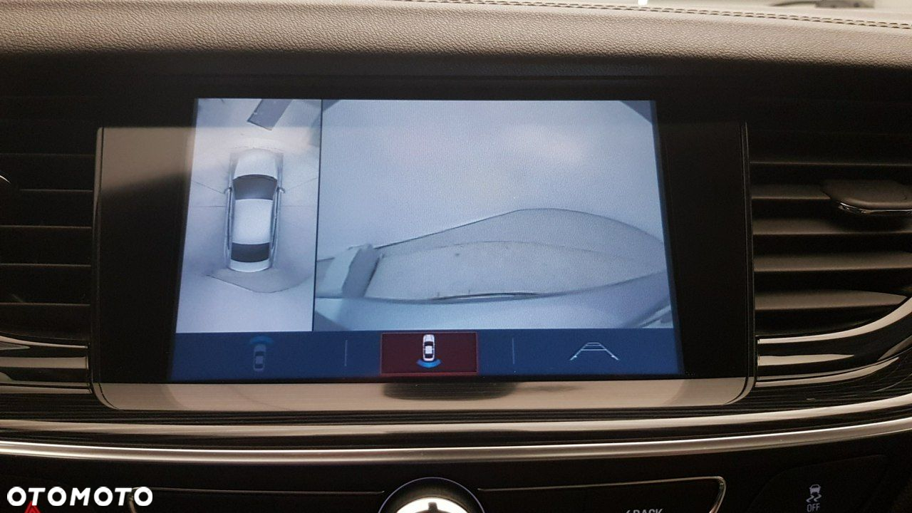 Opel Insignia - 29