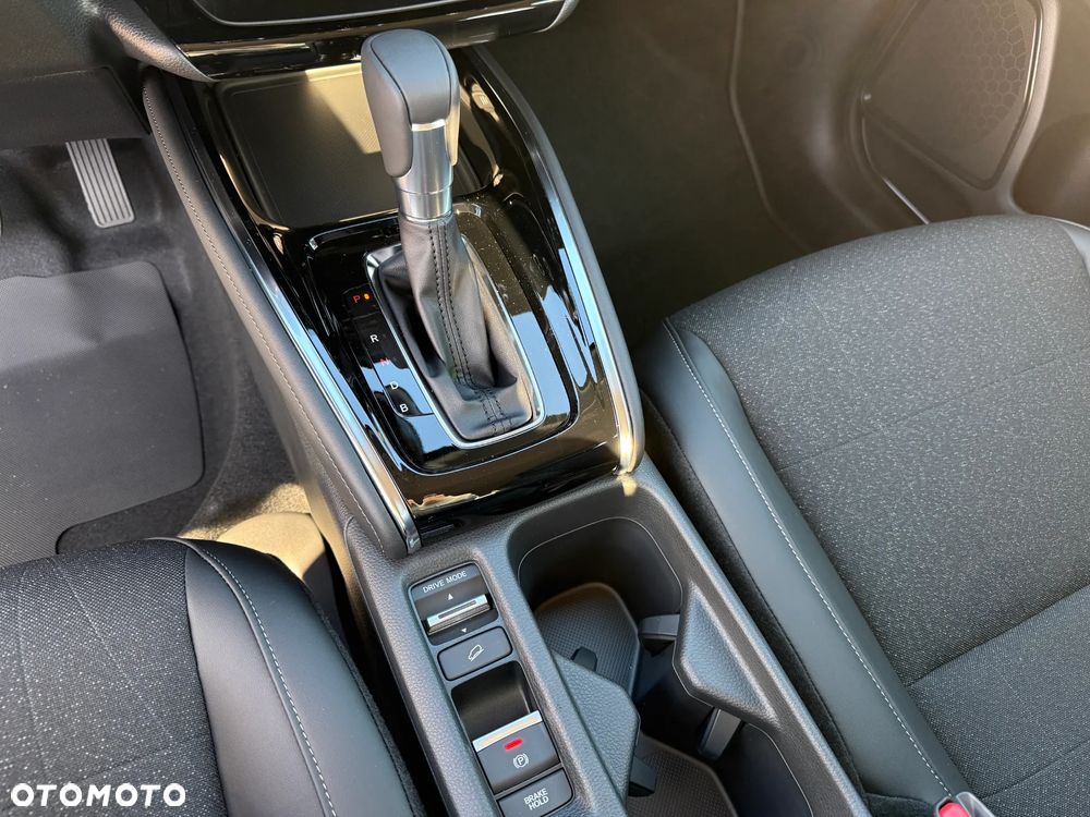 Honda HR-V 1.5 i-MMD Advance CVT - 17