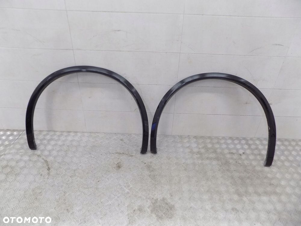 MASERATI GRECALE LISTWA BŁOTNIKA TYŁ LEWA PRAWA 670167227 670167228 - 1