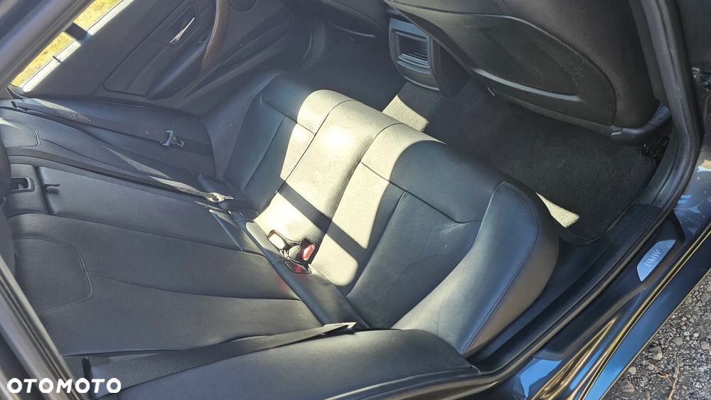 BMW Seria 3 320d Efficient Dynamics Edition Luxury Line - 15