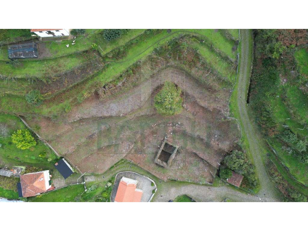 Terreno em solo urbanizavel - Grande imagem: 2/6