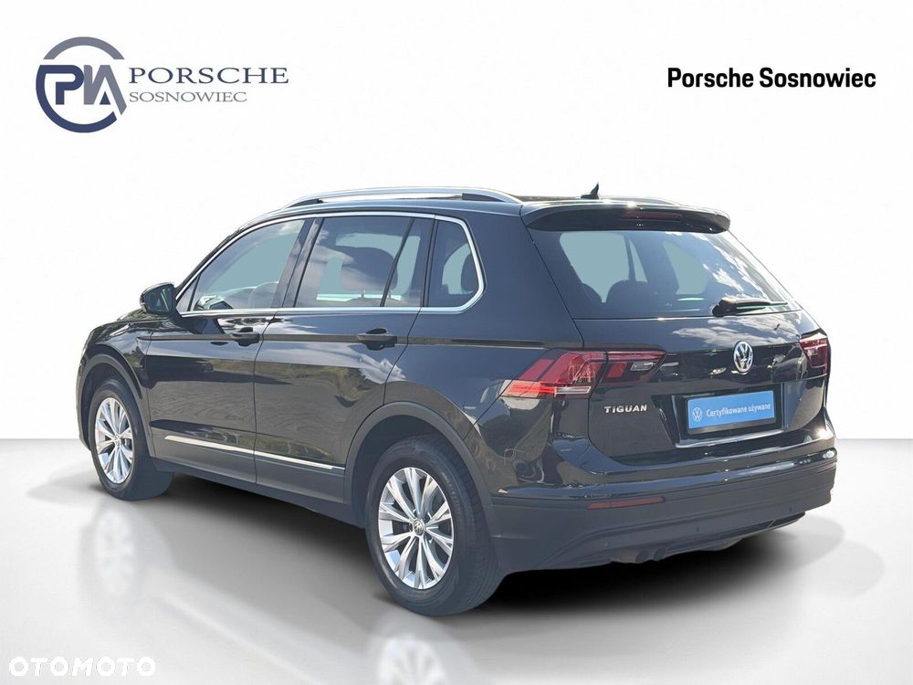 Volkswagen Tiguan - 4