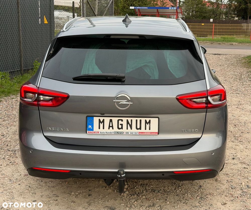 Opel Insignia - 35