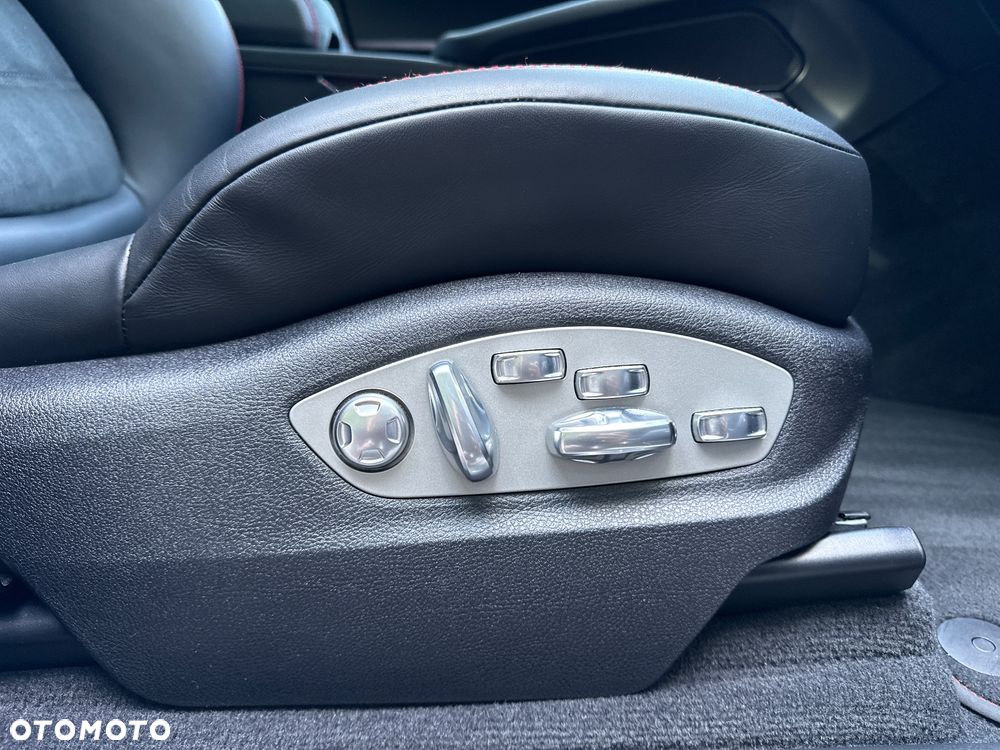 Porsche Macan GTS - 32