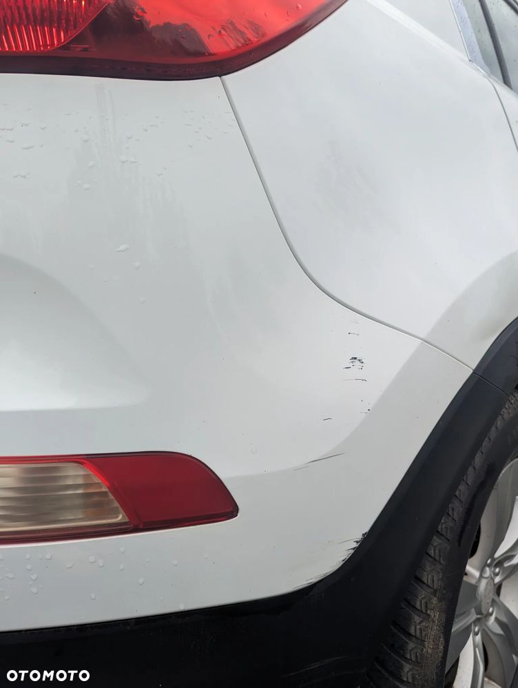 Kia Sportage 2.0 L - 7