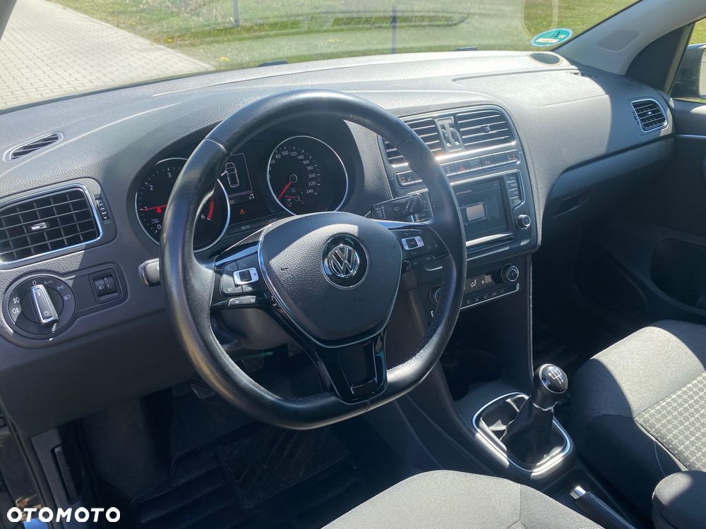 Volkswagen Polo 1.4 TDI (Blue Motion Technology) Highline - 21