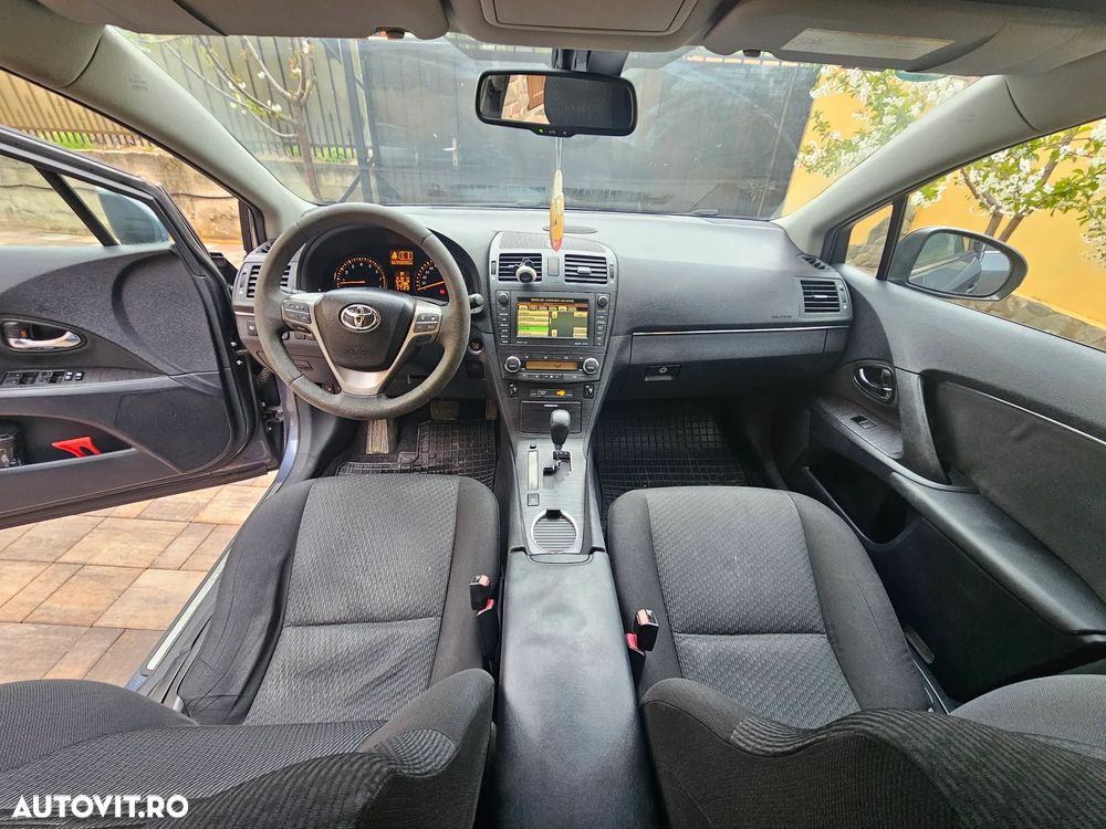 Toyota Avensis 1.8 Multidrive Edition - 9