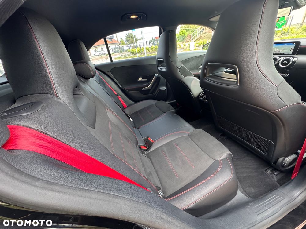 Mercedes-Benz Klasa A 180 d AMG Line 7G-DCT - 13