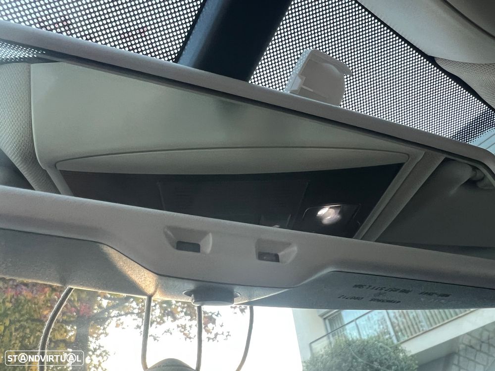 VW Golf 1.6 TDi Highline - 34