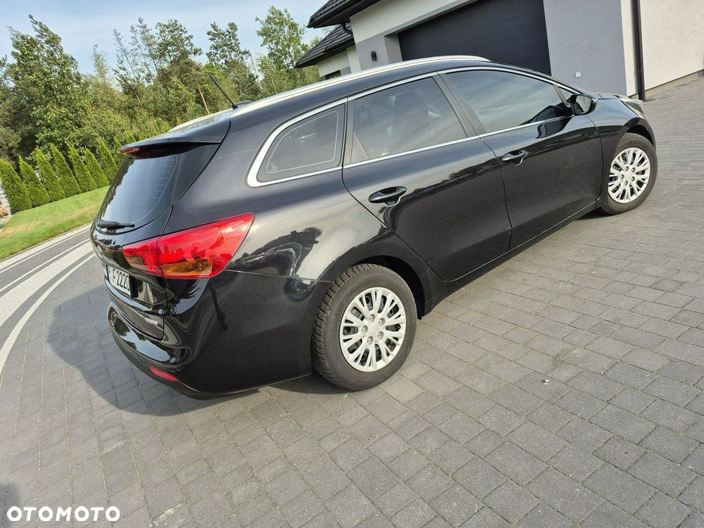 Kia Ceed - 9
