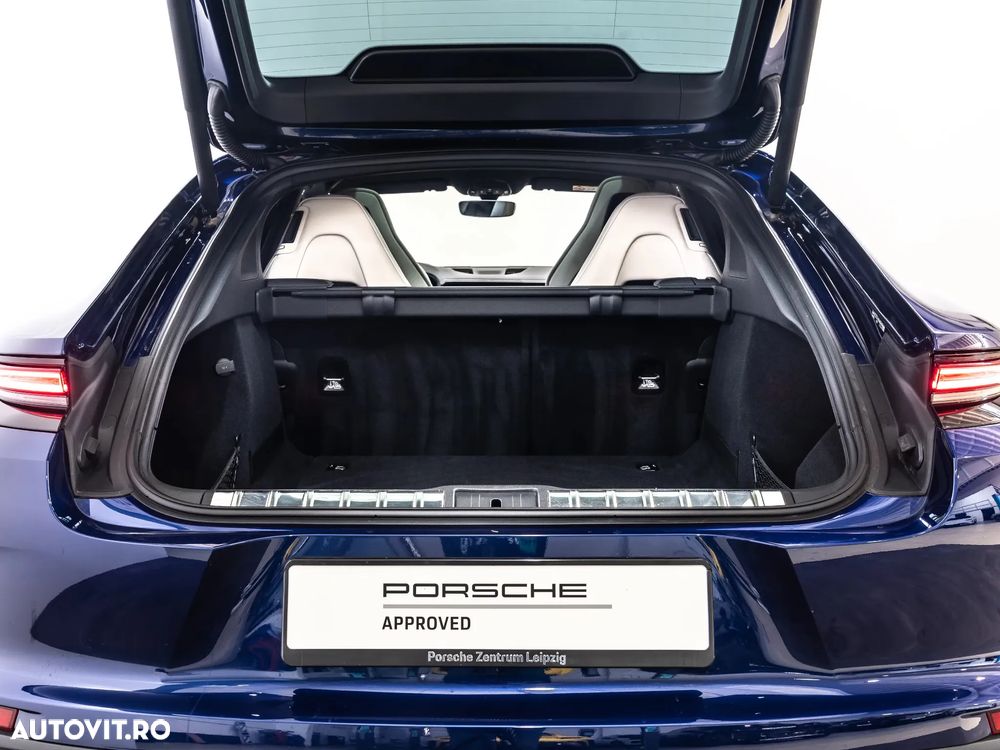 Porsche Panamera 4 - 10