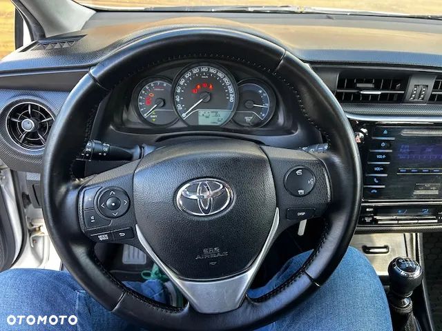 Toyota Auris 1.33 VVT-i Active - 19