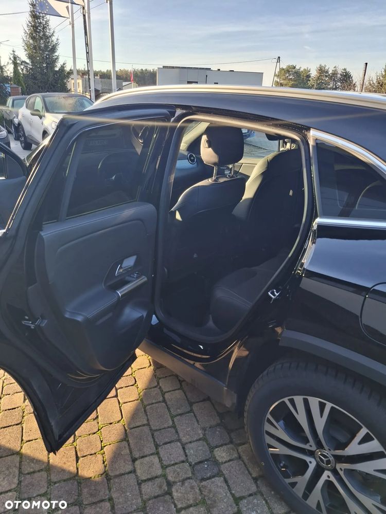 Mercedes-Benz GLA 180 d Progressive 8G-DCT - 8