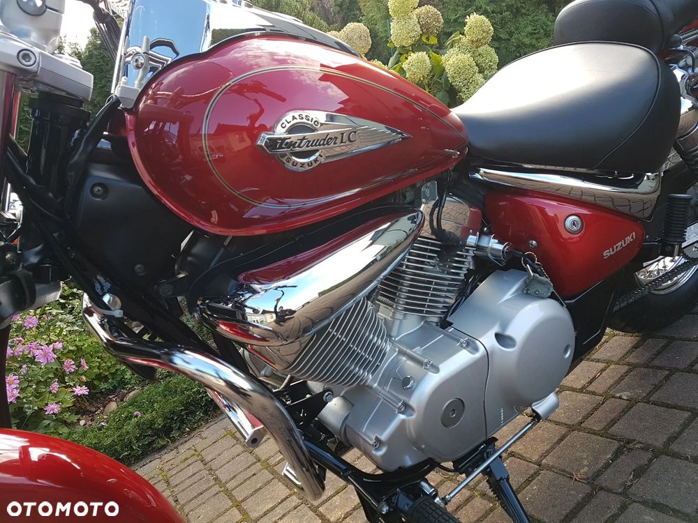 Suzuki Intruder - 21
