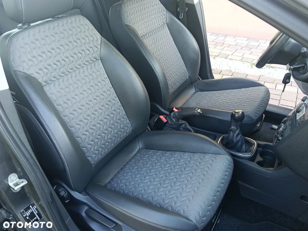 Opel Corsa 1.4 16V Innovation - 20