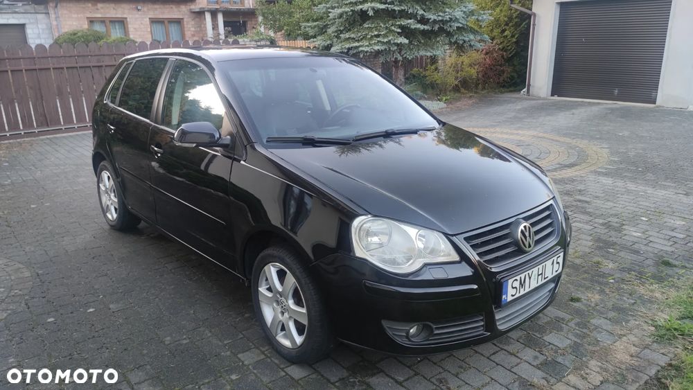 Volkswagen Polo 1.4 16V Comfortline - 1