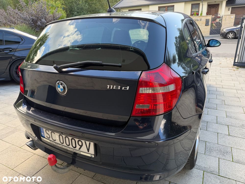 BMW Seria 1 118d - 24
