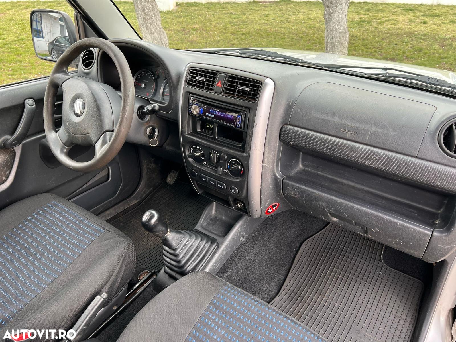 Suzuki Jimny 1.3 JLX - 6