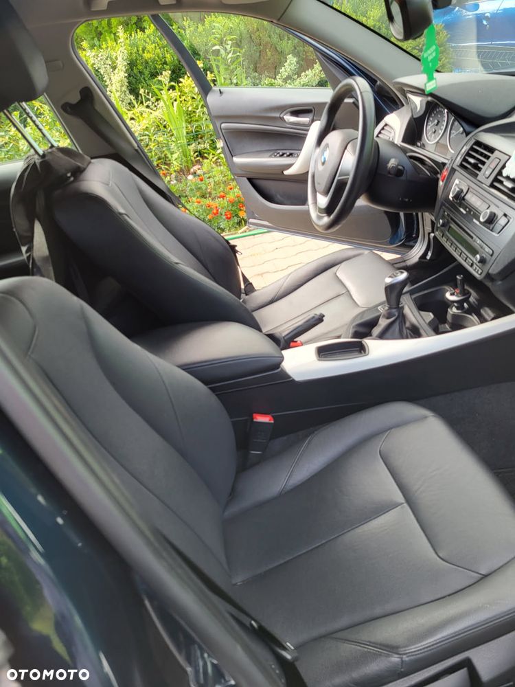 BMW Seria 1 116i - 8