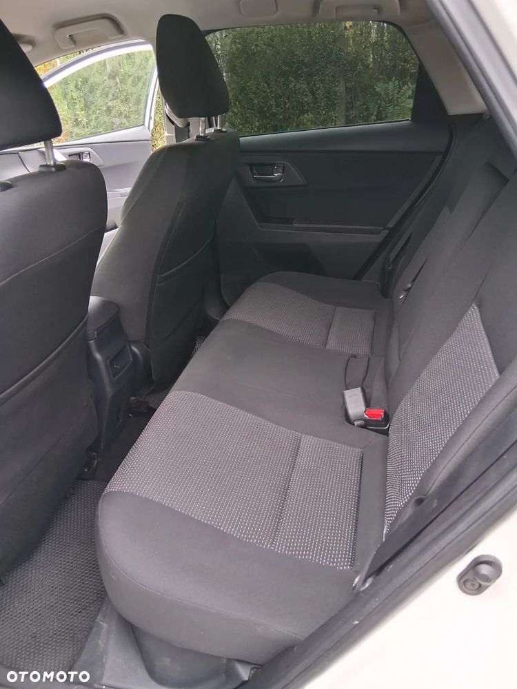 Toyota Auris 1.8 HSD Luna - 12