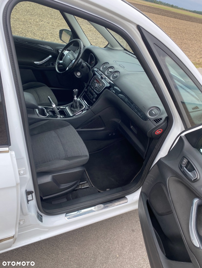 Ford Galaxy 2.0 TDCi Ghia - 15