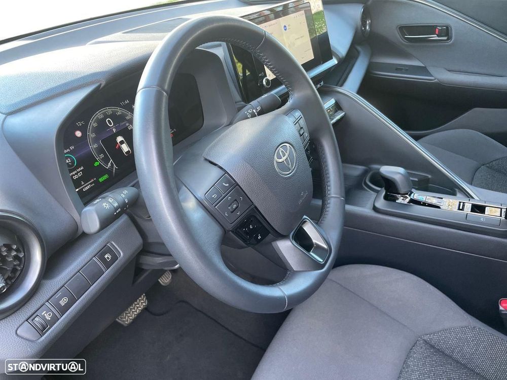 Toyota C-HR — fotografia 12