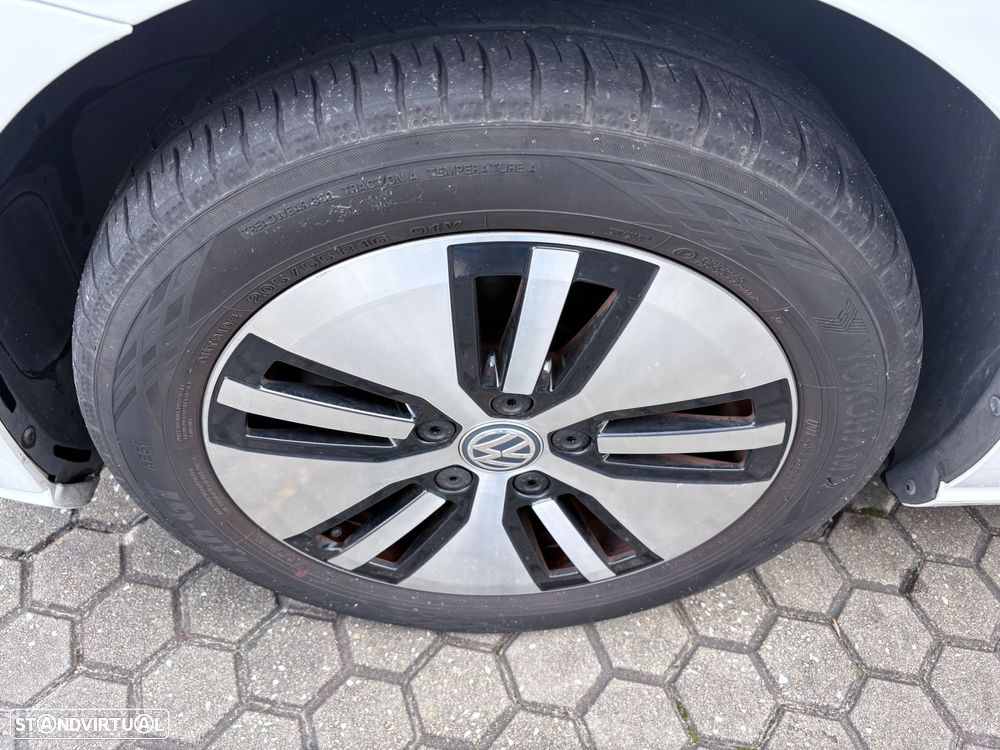 VW e-Golf AC/DC - 12