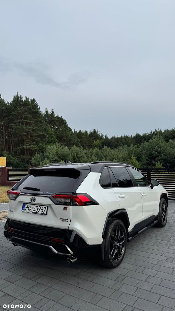 Toyota RAV4 - 8