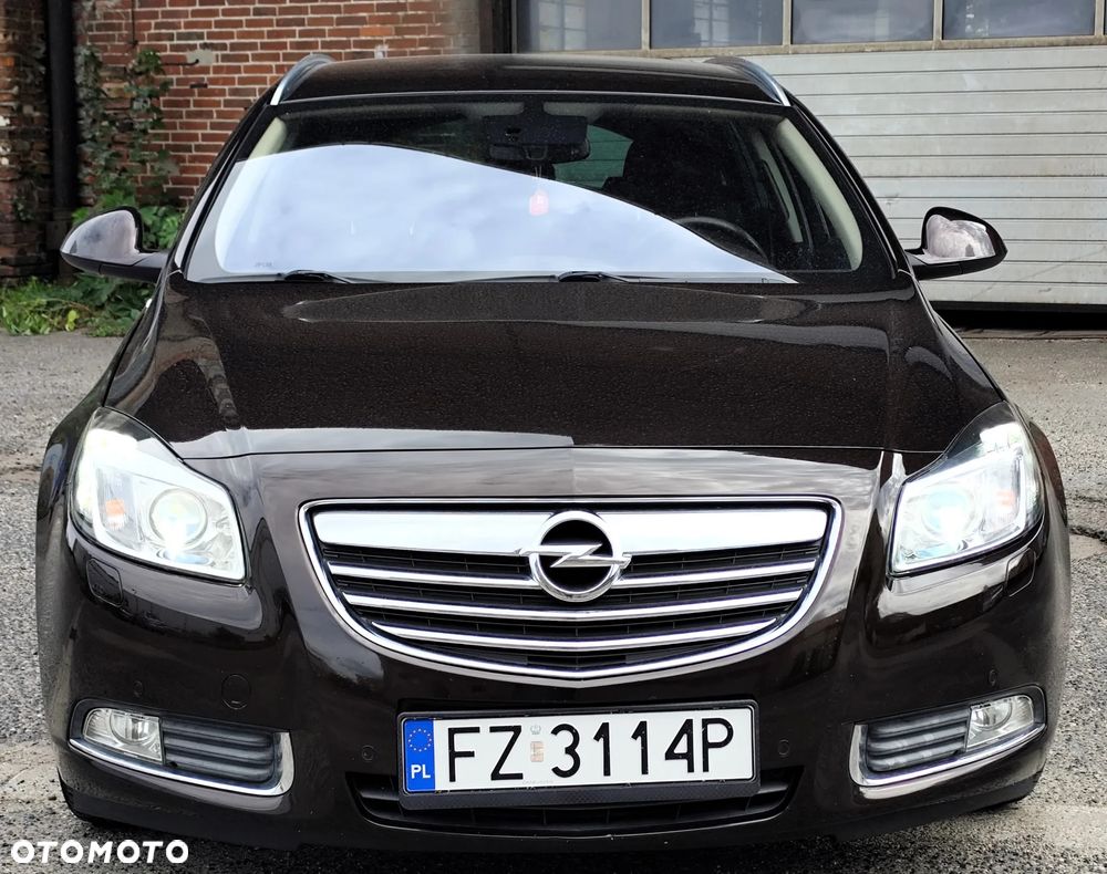 Opel Insignia - 1