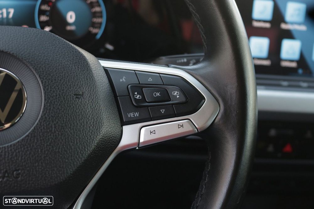 VW Golf 2.0 TDI Life - 32