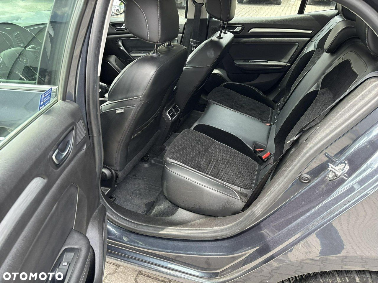 Renault Megane 1.5 Blue dCi Intens - 12
