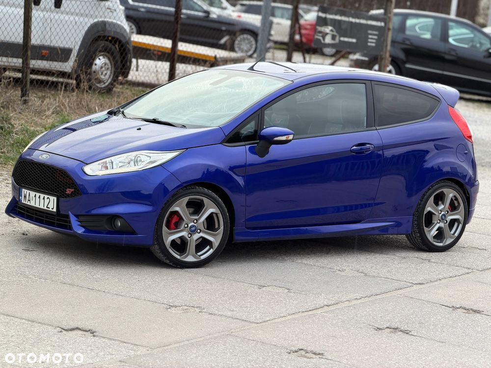 Ford Fiesta 1.6 EcoBoost ST - 9