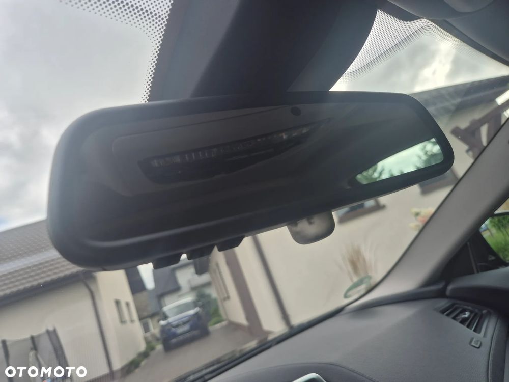 BMW Seria 6 650i - 30