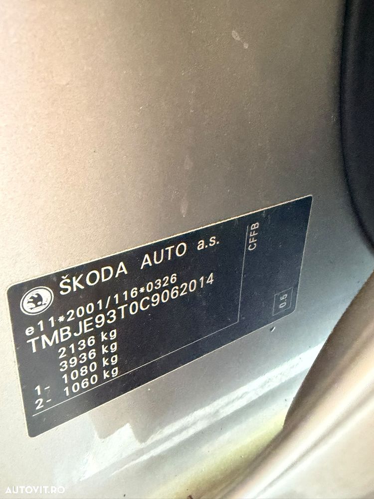 Skoda Superb 2.0 TDI Elegance - 24