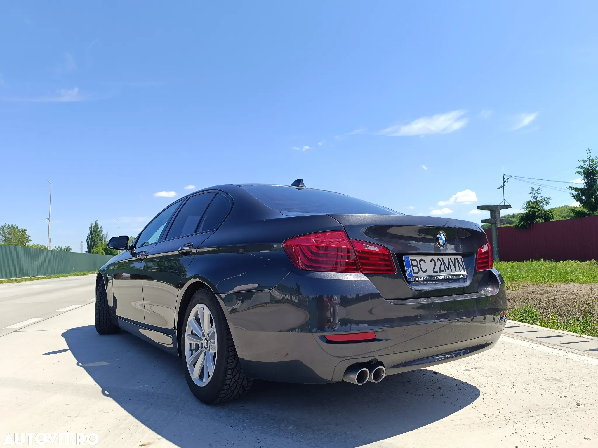 BMW Seria 5 520d xDrive AT - 2