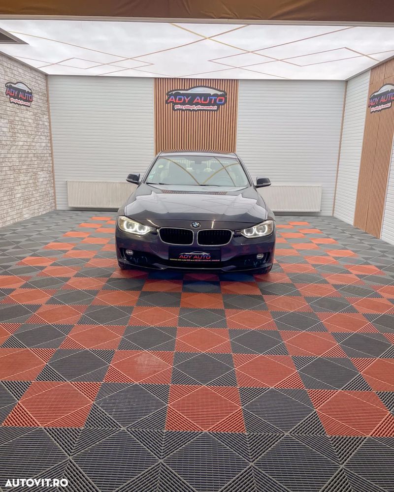 BMW Seria 3 320d DPF Efficient Dynamics Edition - 16