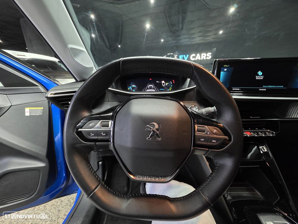 Peugeot e-208 Allure Pack - 10