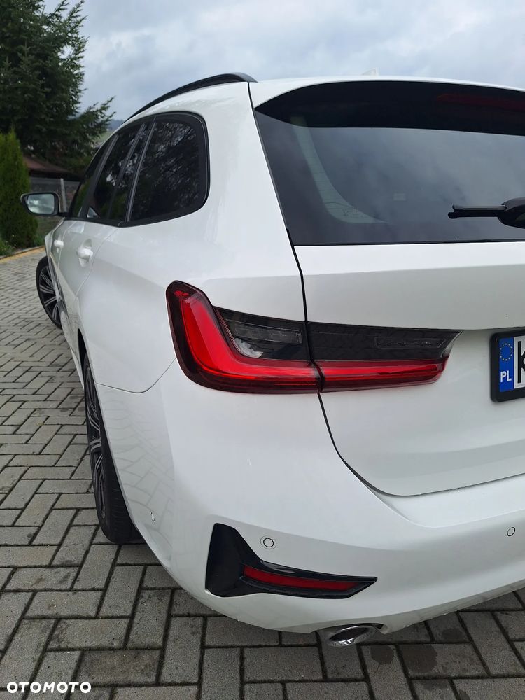 BMW Seria 3 330i xDrive Sport Line sport - 20