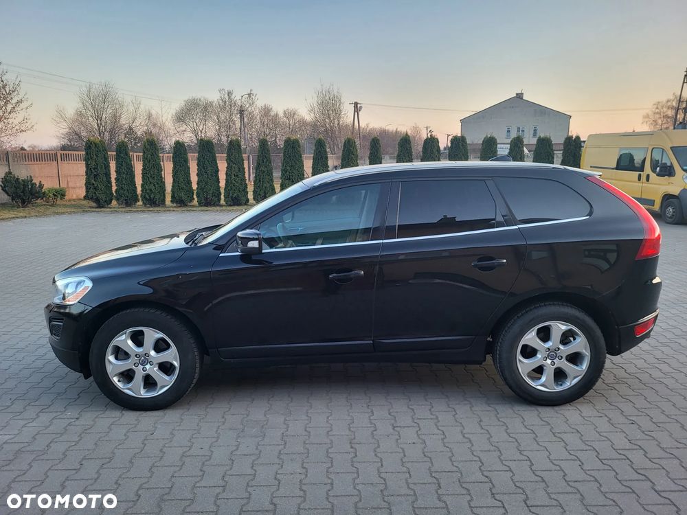Volvo XC 60 - 4