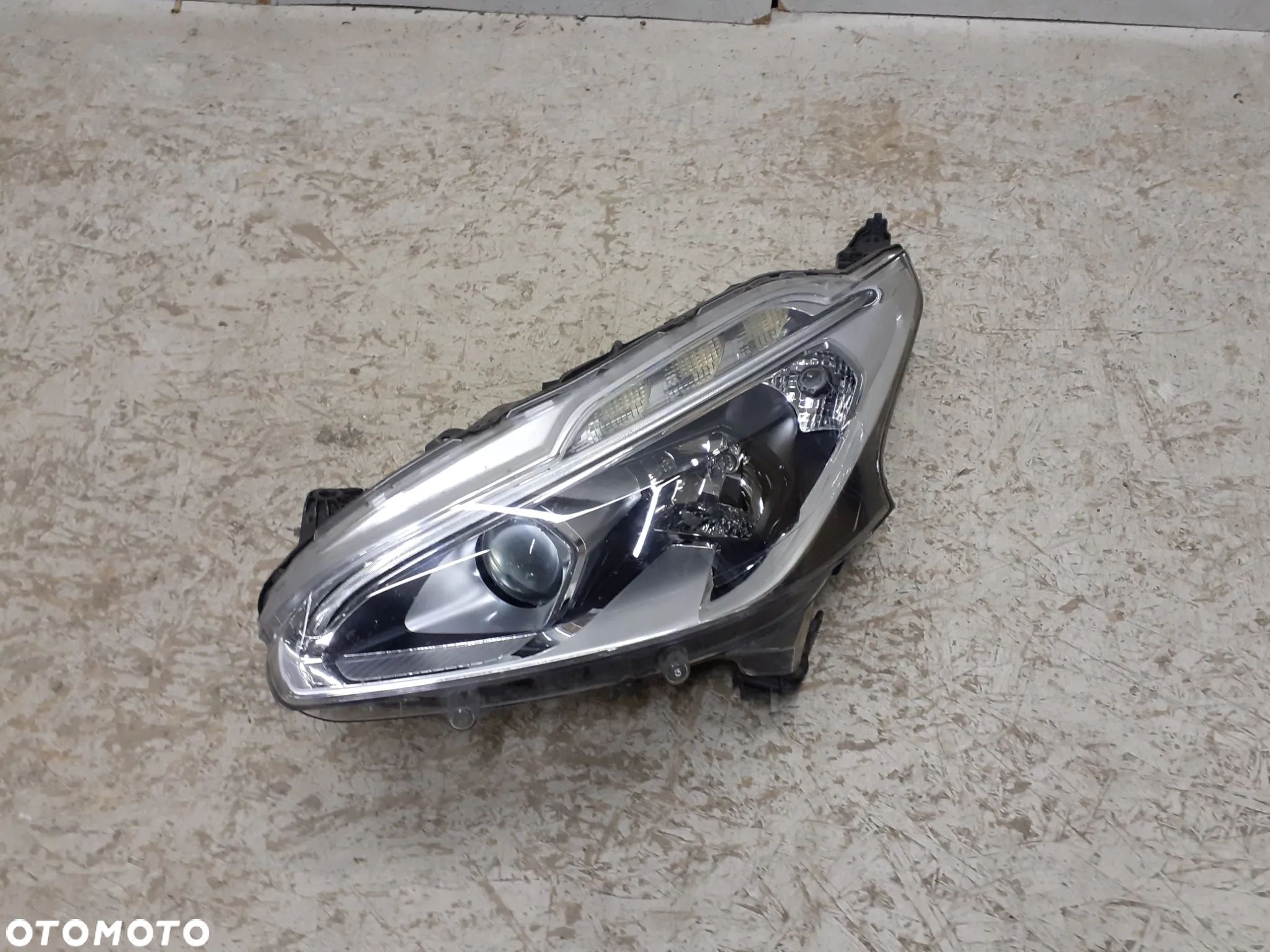 LAMPA PRZEDNIA PRZÓD LEWA PEUGEOT 208 LIFT 2015-2019R 9810805780 - 1