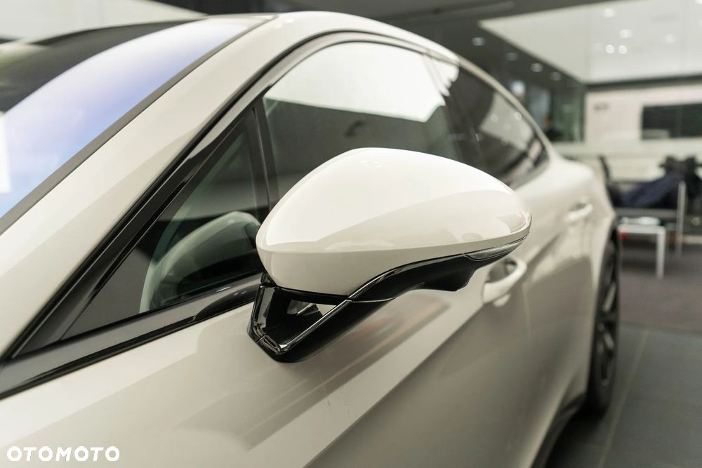 Porsche Panamera - 30