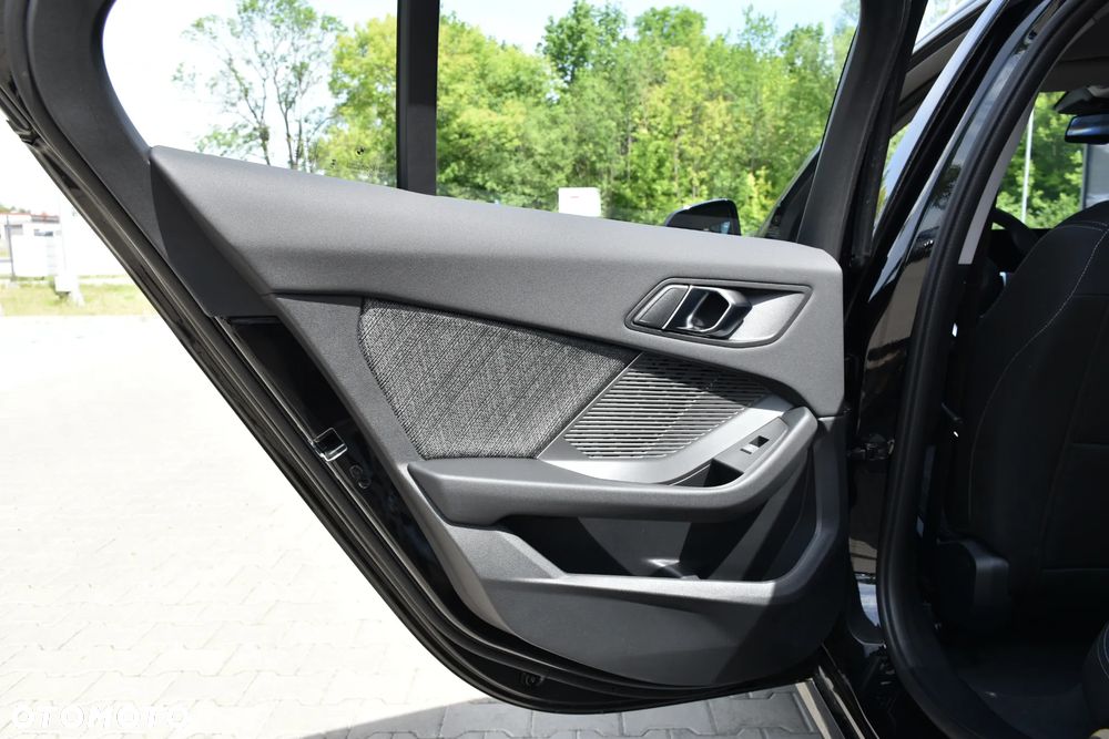 BMW Seria 1 - 8
