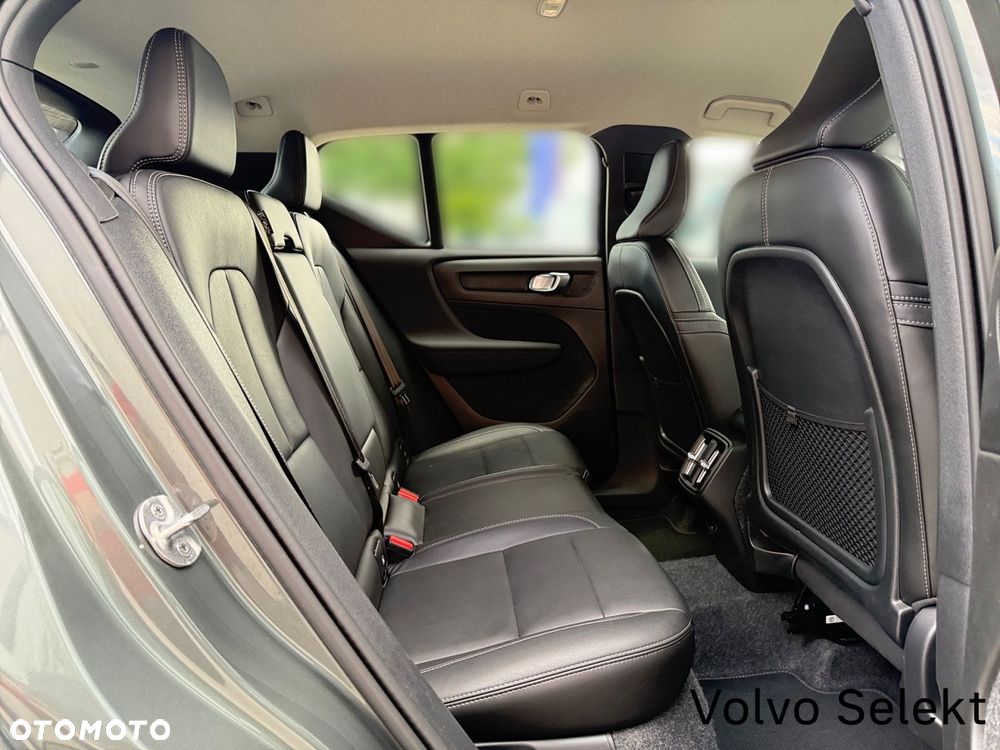 Volvo XC 40 - 29